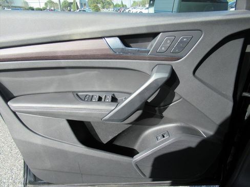 Used 2021 Audi Q5 2.0T Premium Plus w/ Premium Plus Package image 19