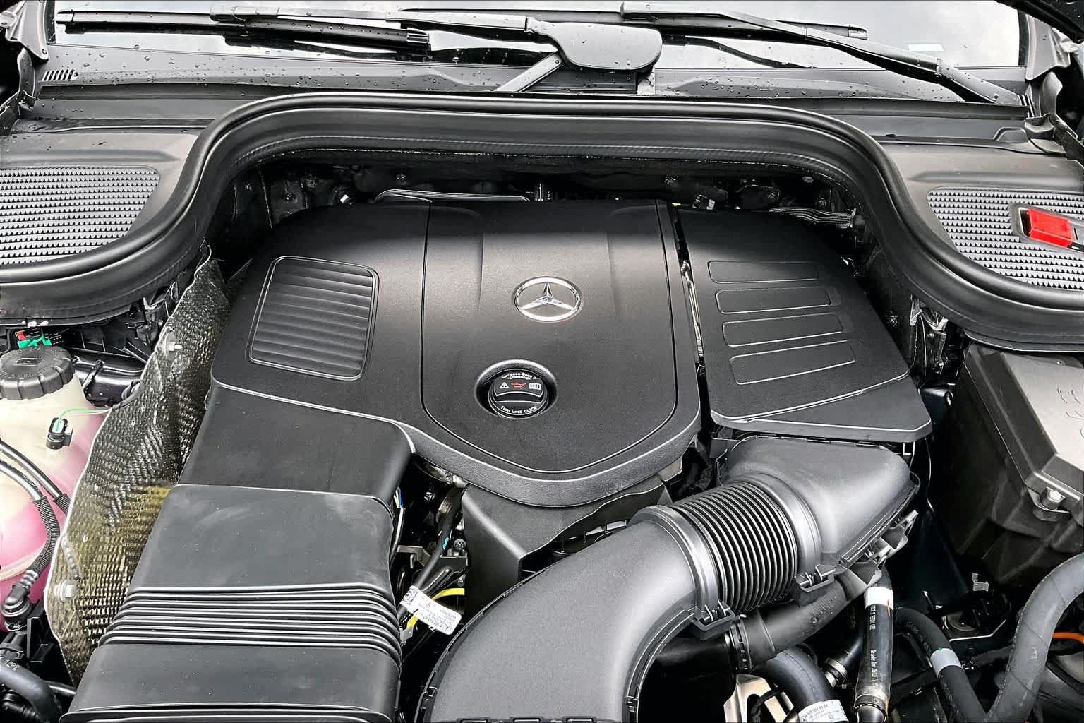 New 2026 Mercedes-Benz GLE 450e 4MATIC image 16