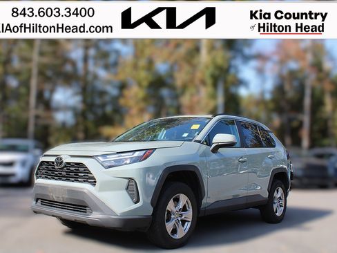 Used 2022 Toyota RAV4 XLE image 1