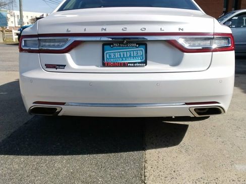 Used 2017 Lincoln Continental Reserve w/ Technology Package image 3