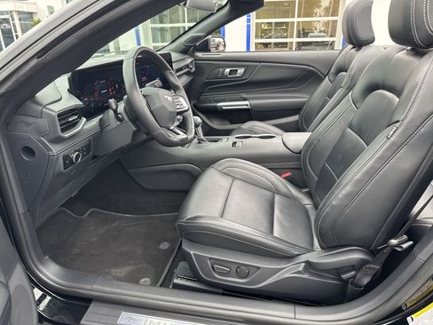 Used 2024 Ford Mustang Premium image 22