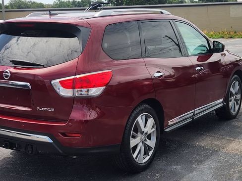 Used 2016 Nissan Pathfinder Platinum FWD image 6