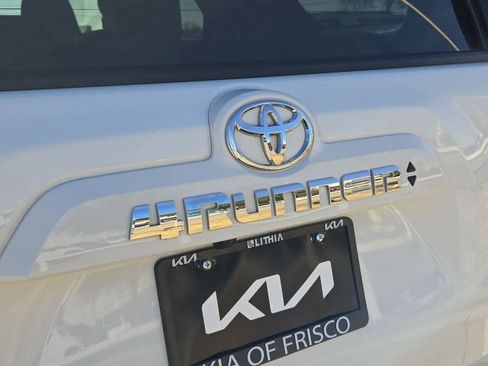 Used 2022 Toyota 4Runner TRD Sport w/ Technology Package image 12