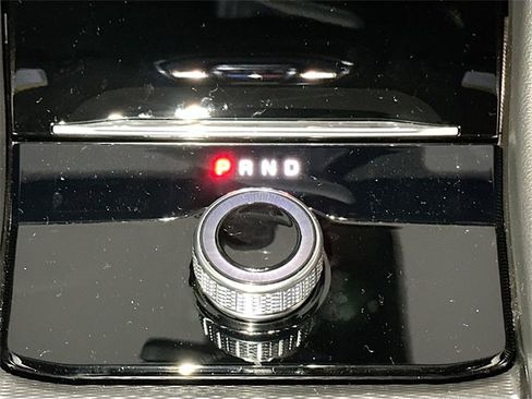 New 2025 Jeep Grand Cherokee Altitude image 11