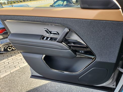 New 2026 Land Rover Range Rover Sport Dynamic SE image 16