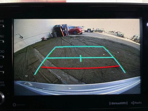 Used 2020 Toyota Highlander XLE image 55