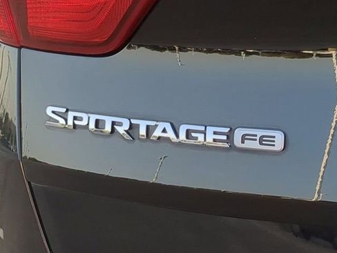Used 2018 Kia Sportage LX image 27
