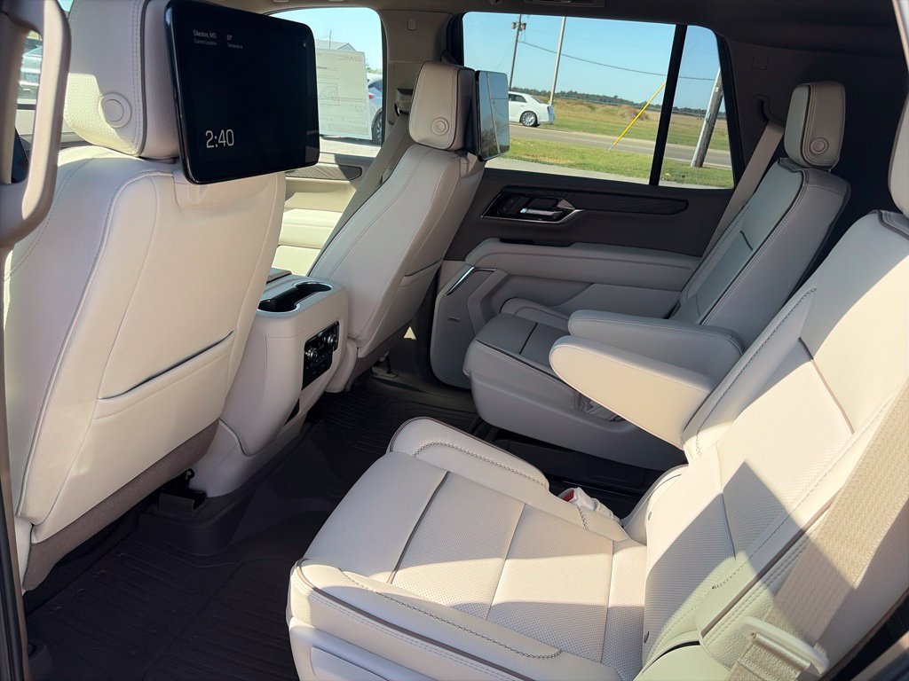 New 2027 GMC Yukon Denali w/ Denali Reserve Package AWD/4WD image 11
