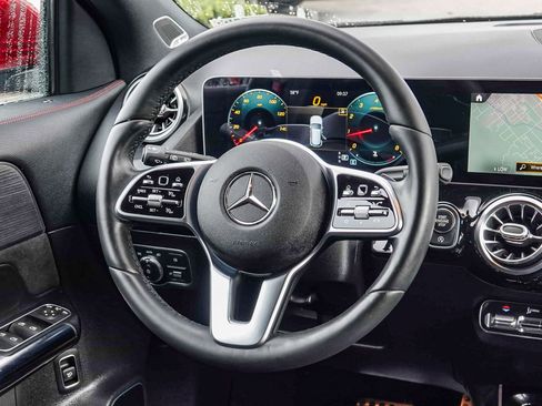 Certified 2021 Mercedes-Benz GLA 250 image 15