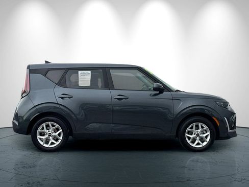 Used 2024 Kia Soul LX w/ Option Group 015 image 3