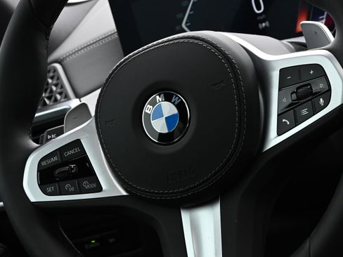 Used 2026 BMW X5 xDrive40i w/ M Sport Package image 26