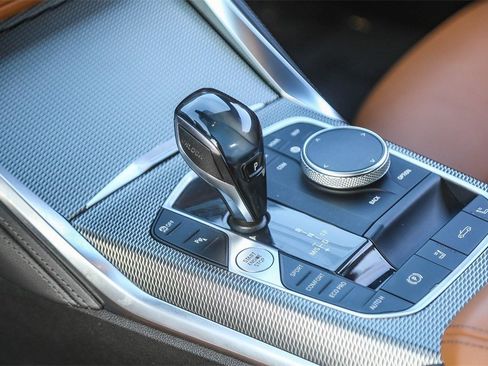 Used 2021 BMW M440i Convertible image 18