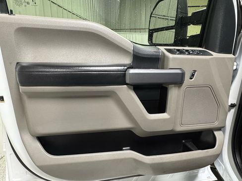 Used 2022 Ford F250 XLT w/ XLT Value Package image 23