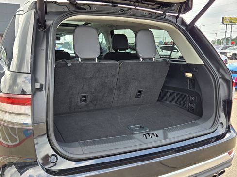 Used 2025 Lincoln Aviator 2WD image 19