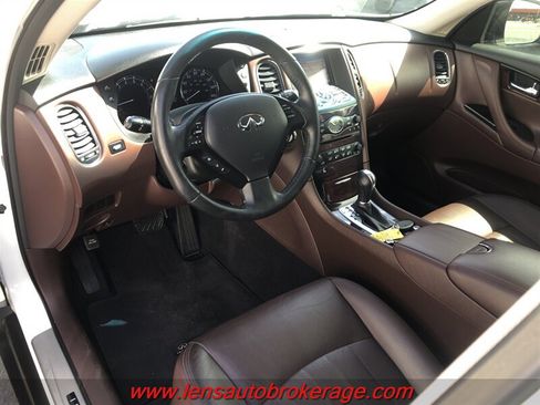 Used 2017 INFINITI QX50 2WD w/ Premium Plus Package image 10