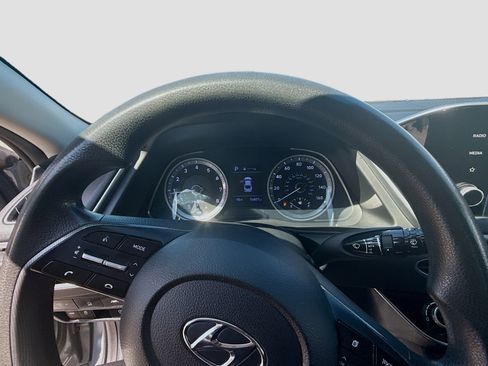 Used 2021 Hyundai Sonata SE FWD image 11