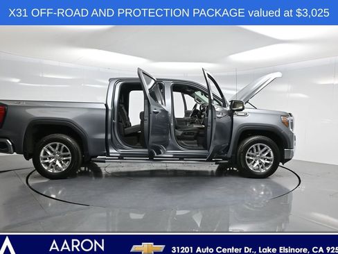 Used 2022 GMC Sierra 1500 SLT w/ SLT Premium Package image 3