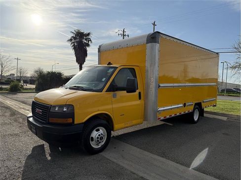 Used 2020 GMC Savana 3500 Extended w/ Driver Convenience Package image 9