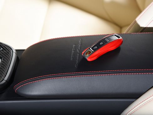 Used 2022 Porsche 911 GT3 RWD image 37
