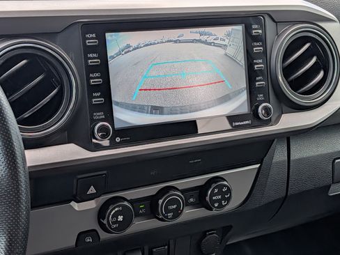 Used 2020 Toyota Tacoma SR5 image 31