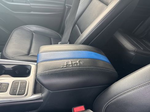 Used 2020 Ford Explorer XLT w/ Equipment Group 202A image 11