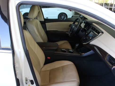 Used 2013 Toyota Avalon Limited FWD image 14