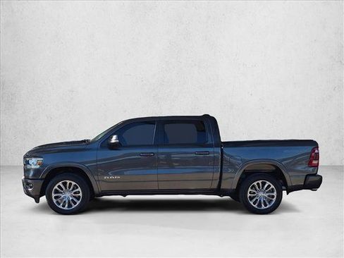 Used 2022 RAM 1500 Laramie AWD/4WD image 8