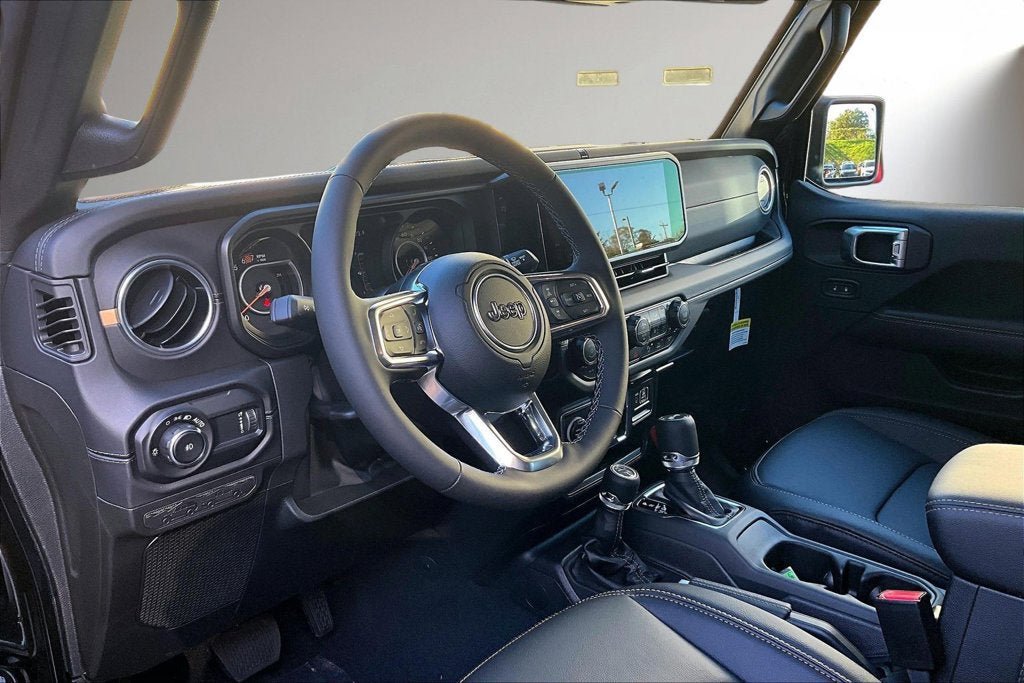 New 2026 Jeep Wrangler Unlimited Sahara AWD/4WD image 9