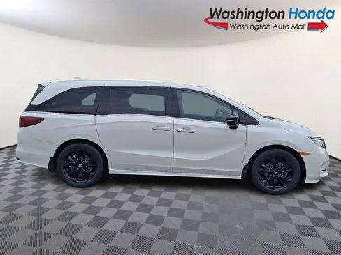 Certified 2023 Honda Odyssey Sport image 7