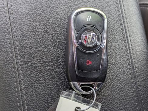 Used 2023 Buick Encore GX Preferred FWD image 28