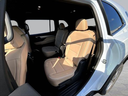 New 2026 Buick Enclave Preferred w/ LPO, Floor Liner Package FWD image 17