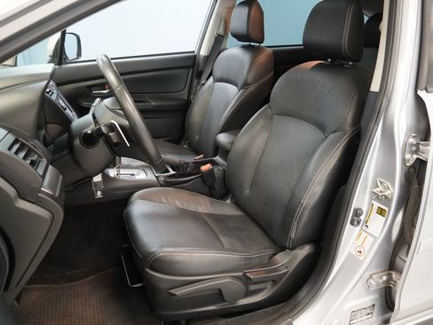 Used 2013 Subaru Crosstrek 2.0i Limited AWD/4WD image 3