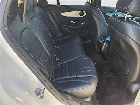 Used 2021 Mercedes-Benz GLC 300 image 16