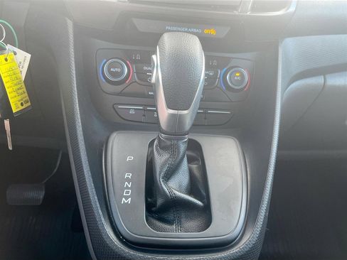 Used 2021 Ford Transit Connect XL image 16