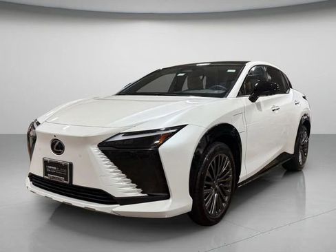 Used 2023 Lexus RZ 450e Premium image 8