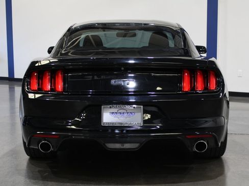 Used 2017 Ford Mustang GT w/ GT Performance Package RWD image 12