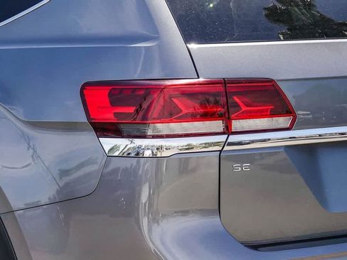 Used 2022 Volkswagen Atlas SE w/ Panoramic Sunroof Package image 7