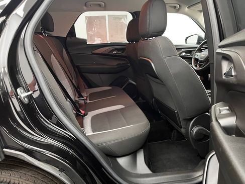 Used 2023 Chevrolet TrailBlazer LT AWD/4WD image 34