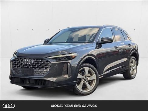 New 2025 Audi Q5 Premium Plus image 1