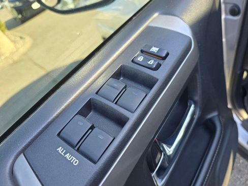 Used 2016 Toyota 4Runner SR5 Premium image 25