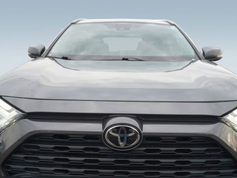 Used 2022 Toyota RAV4 XLE w/ Convenience Package image 36