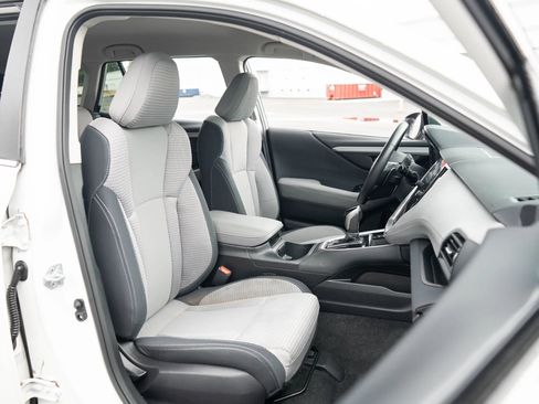 Used 2023 Subaru Outback Premium AWD/4WD image 19