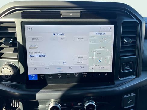 Used 2025 Ford F150 Lariat w/ Equipment Group 501A Mid image 31