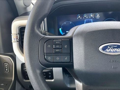 Used 2026 Ford F250 XLT w/ XLT Premium Package AWD/4WD image 11