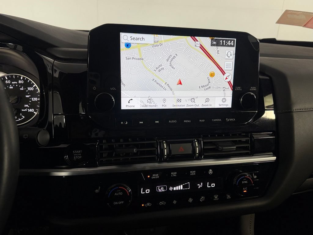 Used 2025 Nissan Pathfinder SL FWD image 16
