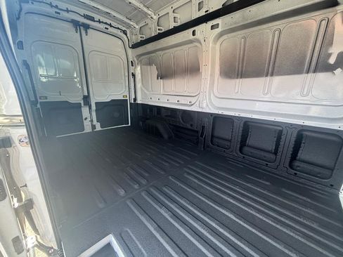 Used 2023 Ford Transit 250 148 High Roof image 19