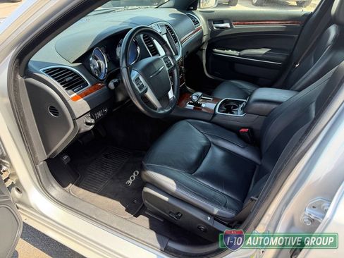 Used 2012 Chrysler 300 Limited RWD image 13