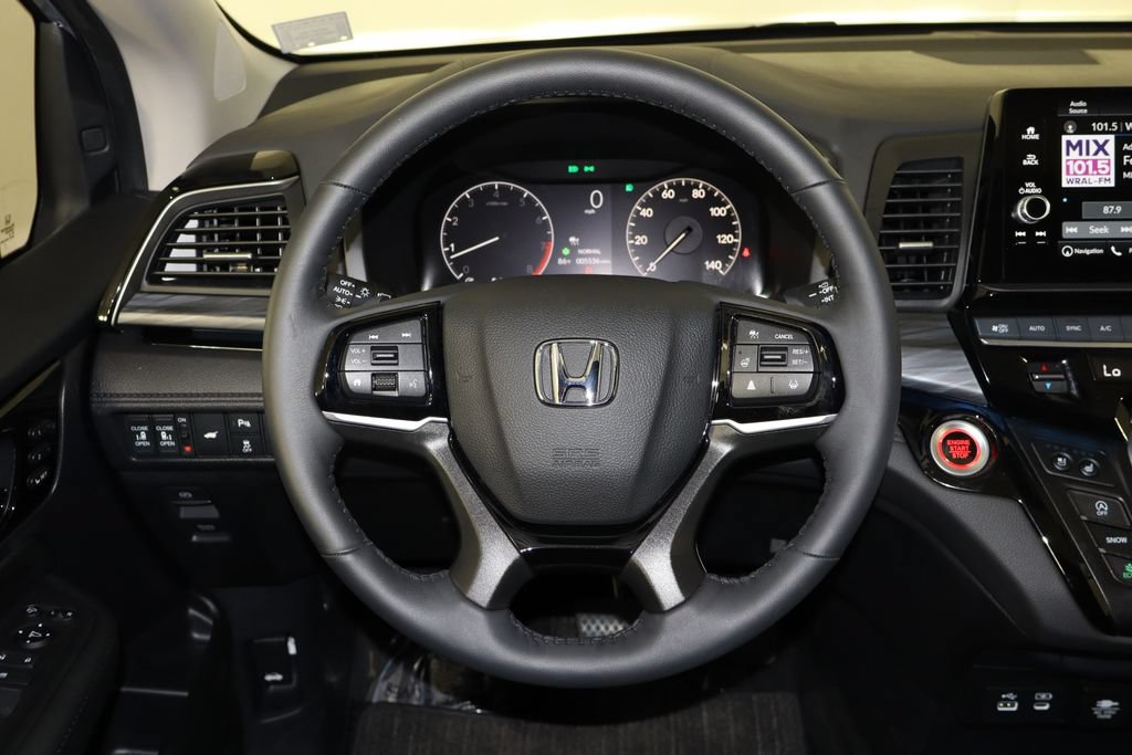 Used 2026 Honda Odyssey Elite image 7
