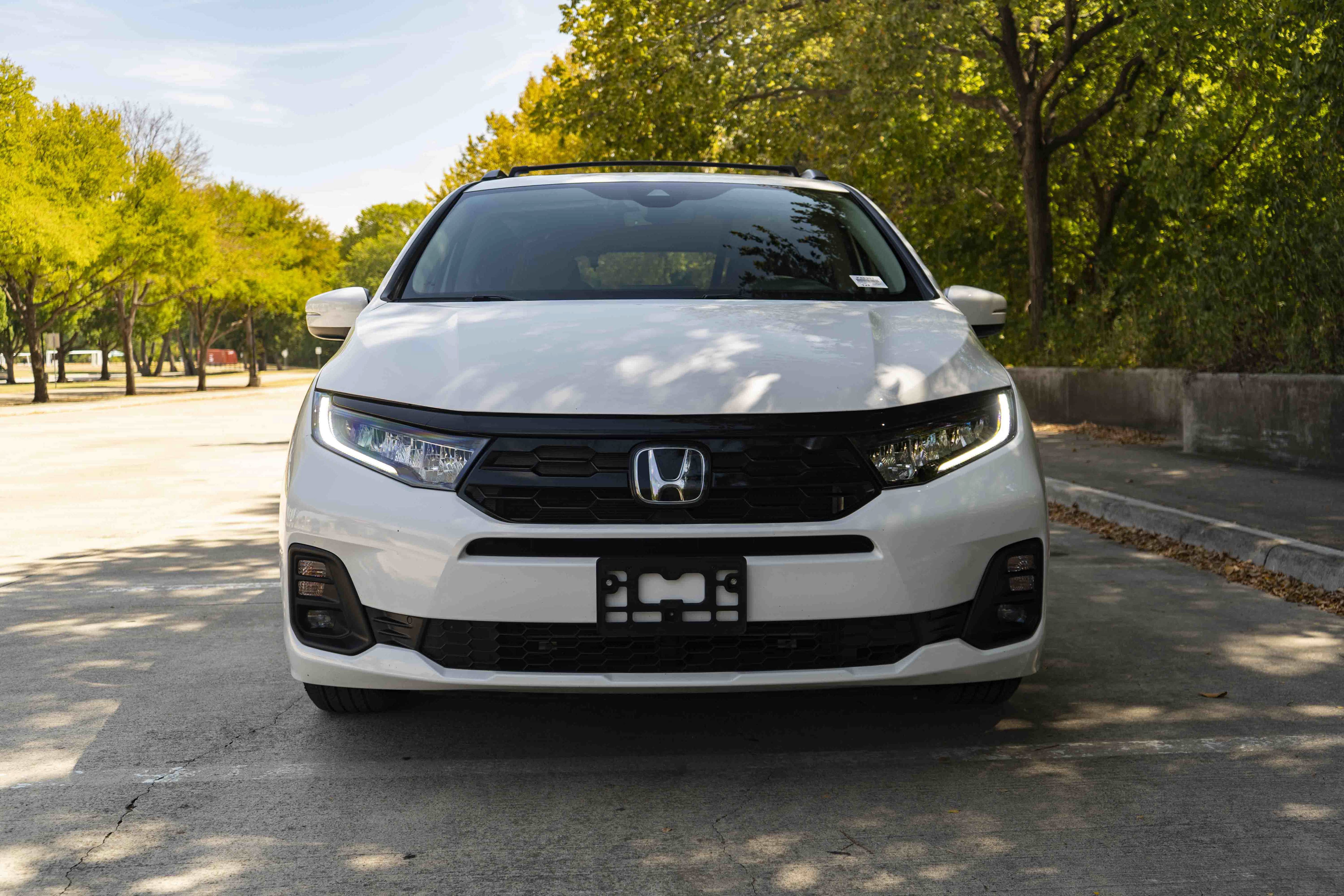 Certified 2025 Honda Odyssey Touring image 3
