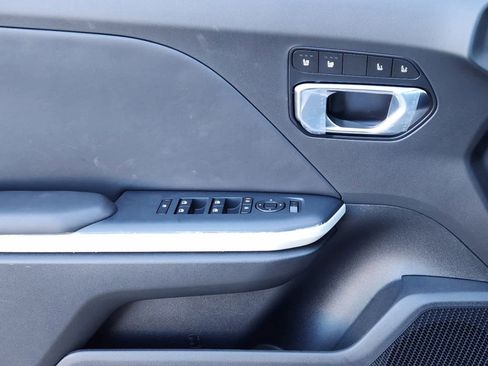 New 2025 Kia K4 GT-Line w/ GT-Line Premium Package image 18